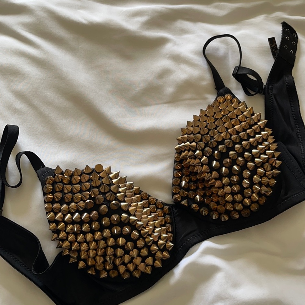 Good Time spiked bra